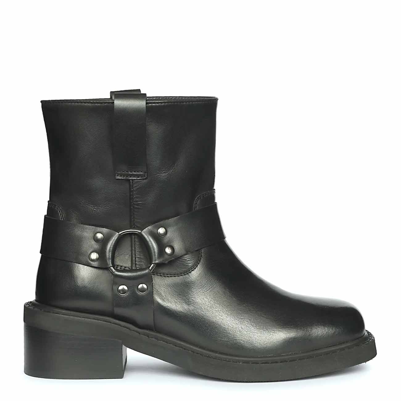 blk-12.jpg?v=1759837322