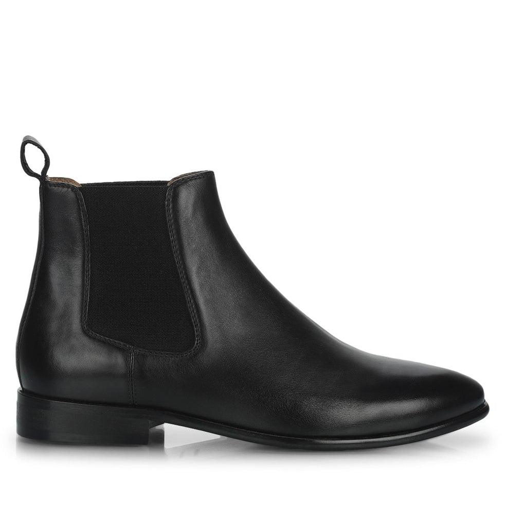 enhed Give sløring Buy Black Chelsea Boots Men | Pure Leathers Shoes For Men – SaintG India