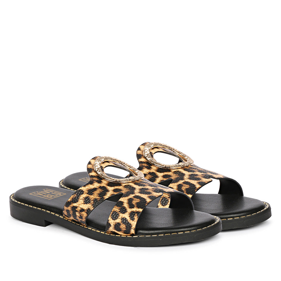 Enrisa Leo Flat Sandals