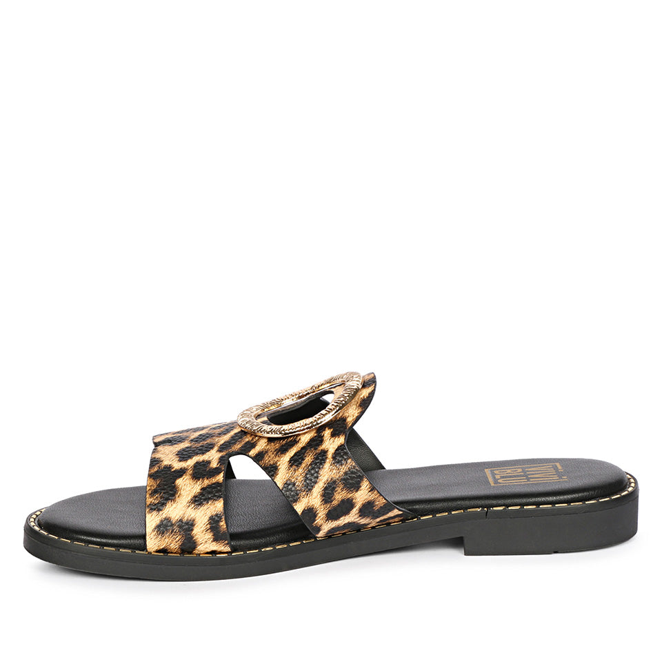 Enrisa Leo Flat Sandals