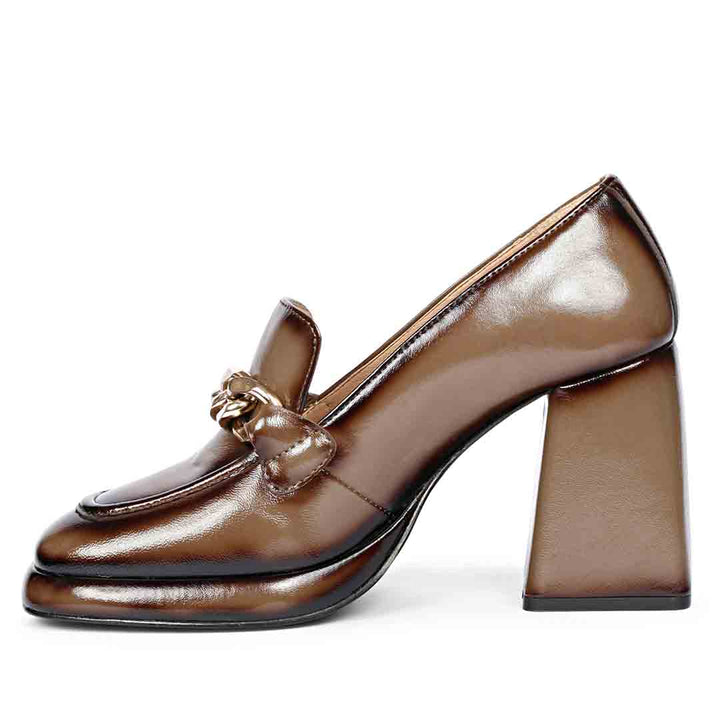 Saint Benoîte Taupe Patent Leather Handcrafted Moccasins