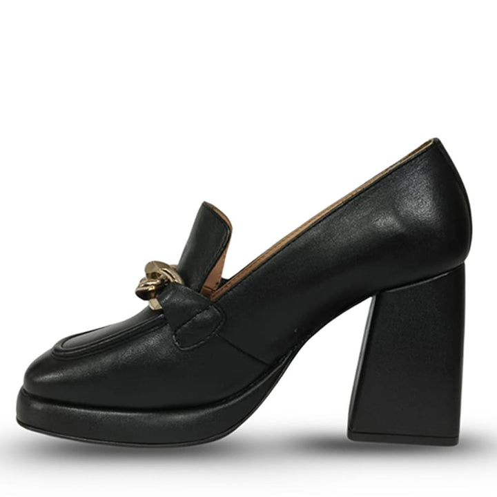 Saint Benoîte Black Leather Handcrafted Moccasins