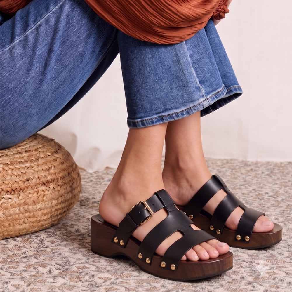 Saint Valene Buckle Black Leather Platform Sandals