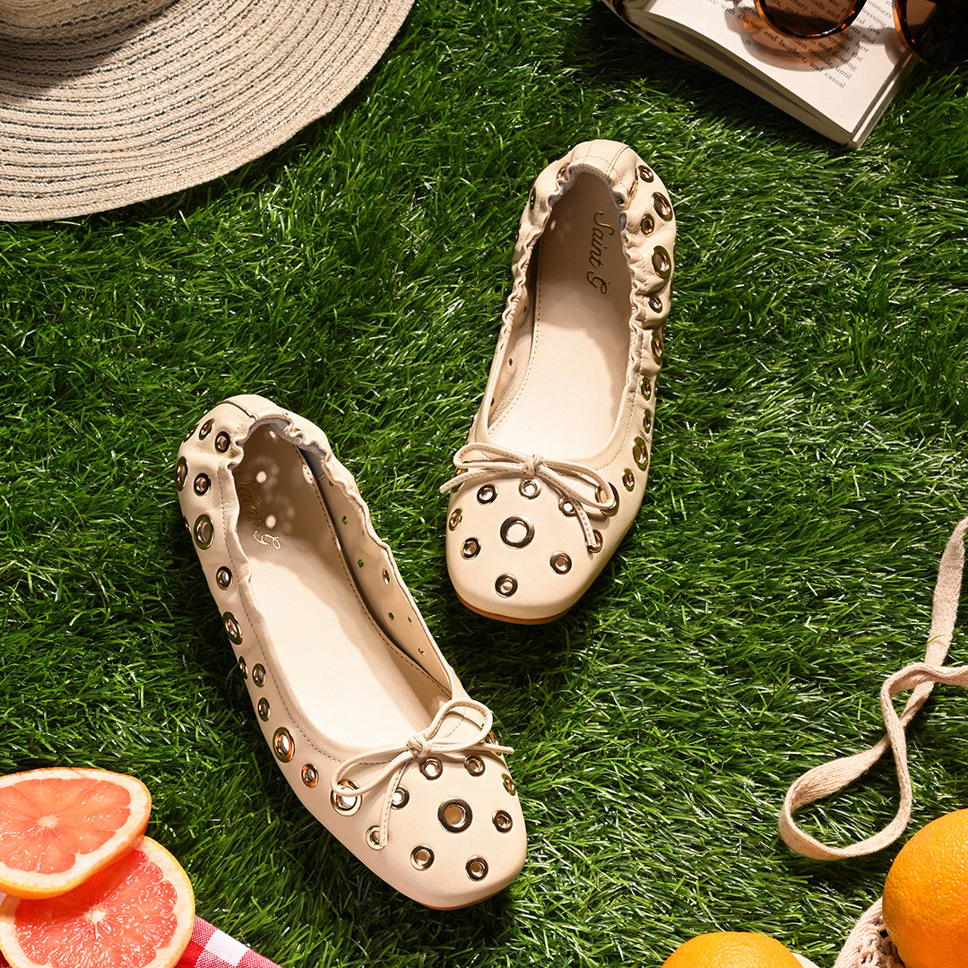 Saint Rovella Off White Eyelet Ballet Flats