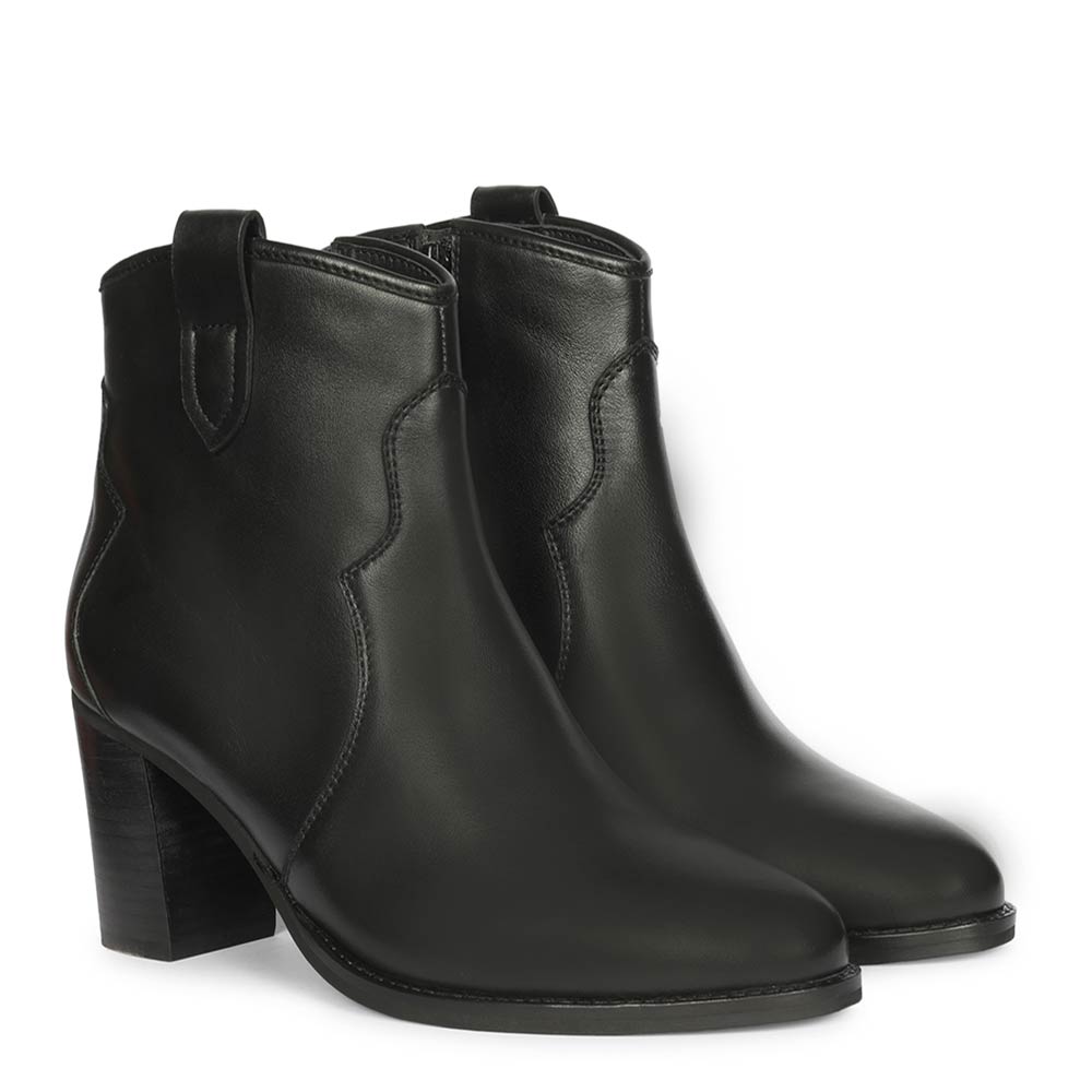 Saint Dorothy Black Leather Ankle Boots
