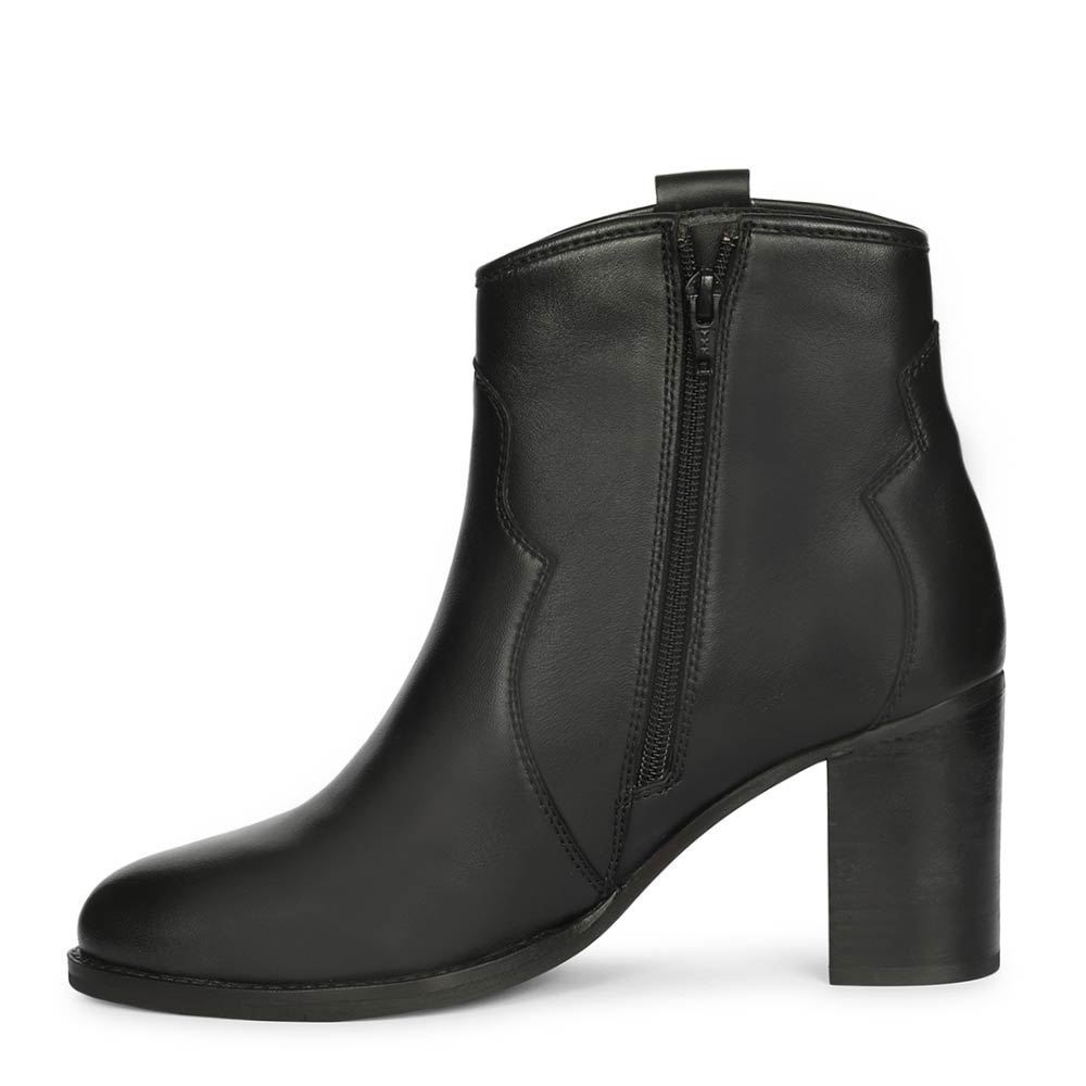Saint Dorothy Black Leather Ankle Boots