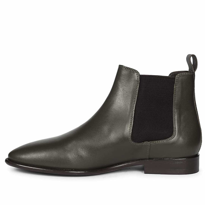 Saint Vittorio Olive Crust Leather Chelsea Boots