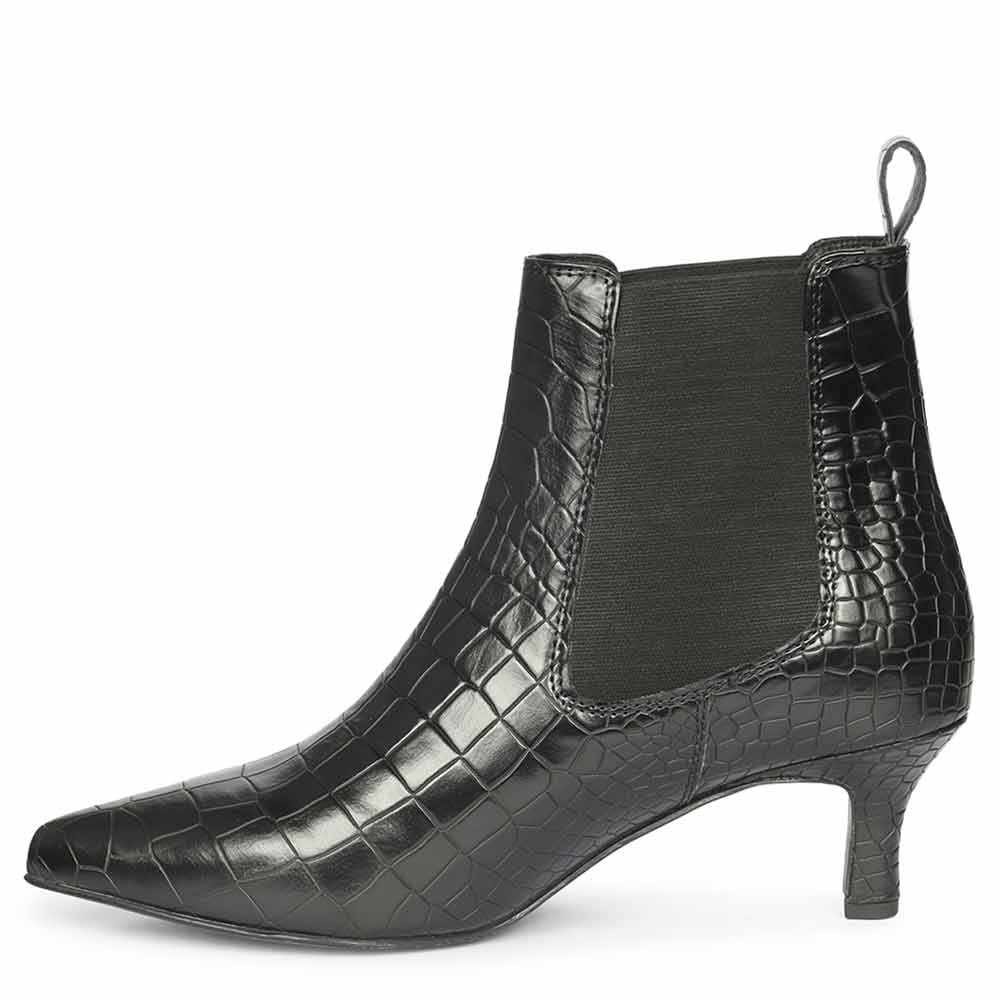 Saint Chloé Snake Black Leather Kitten Heel Ankle Boots