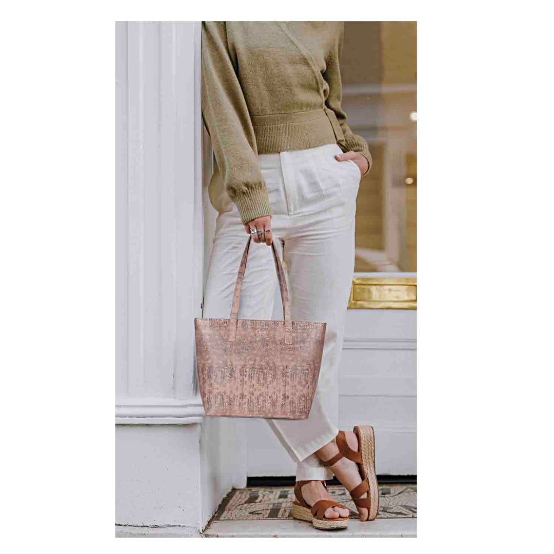 Favore Textured Peach Leather Structured Shoulder Bag With a Small Pouch