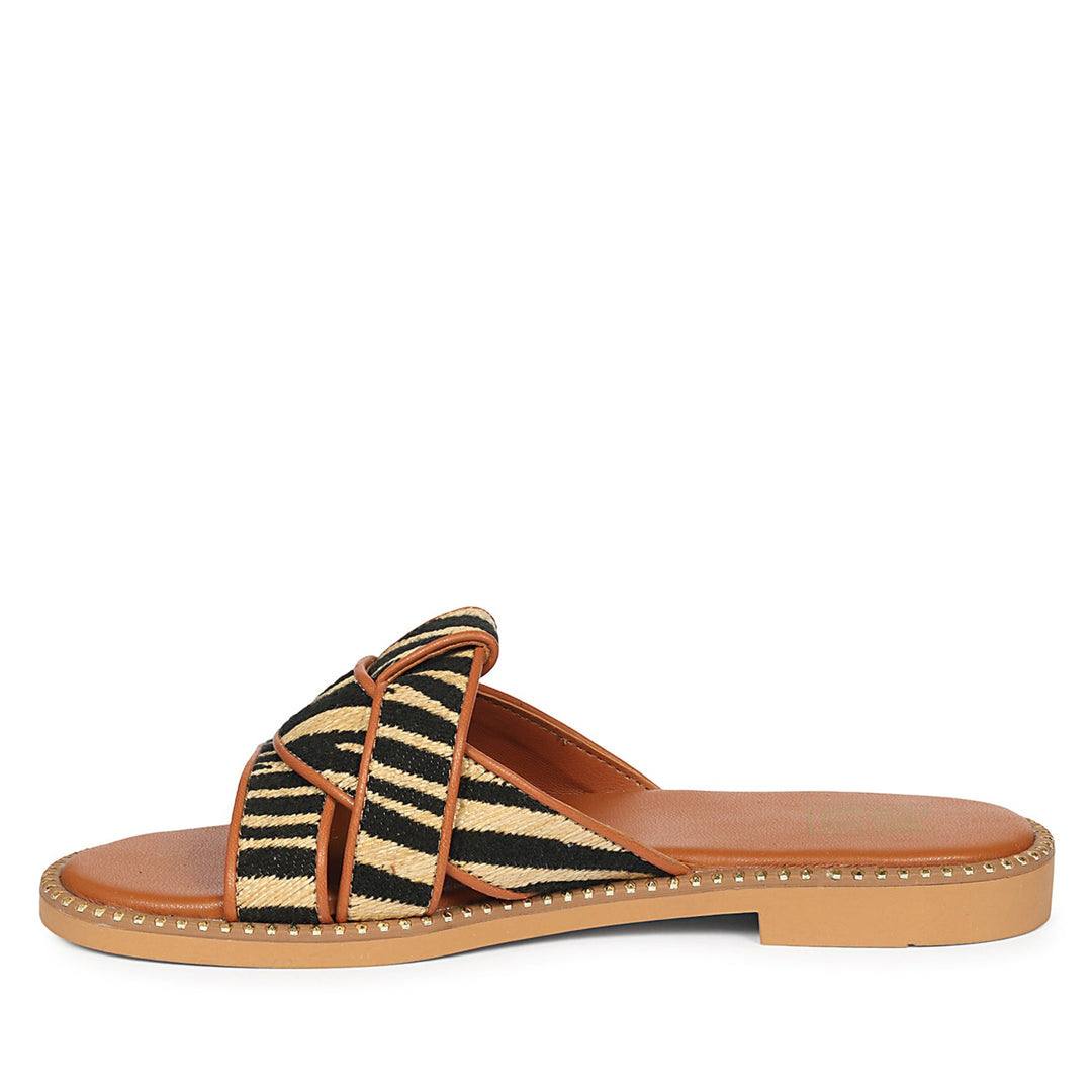 Jaylani Beige Leather Flat Sandals