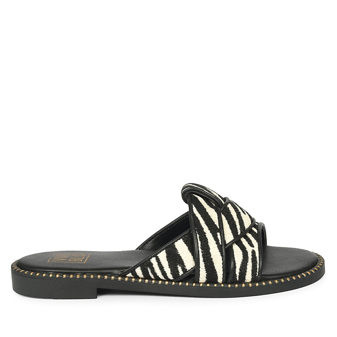 Jaylani Black White Leather Flat Sandals