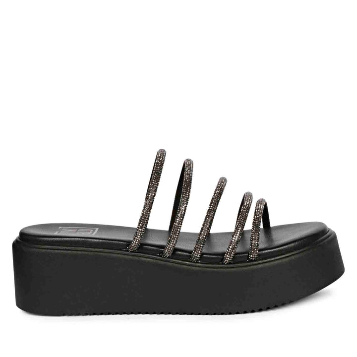 ViviBlu Black Leather Platform Sandals Embellished With Black Straps