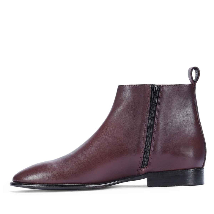 Saint Magnus Bordo Crust Leather Ankle Boots