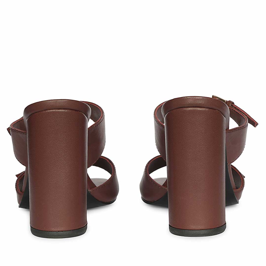 Saint Mallory Buckle Port Royale Leather Heels