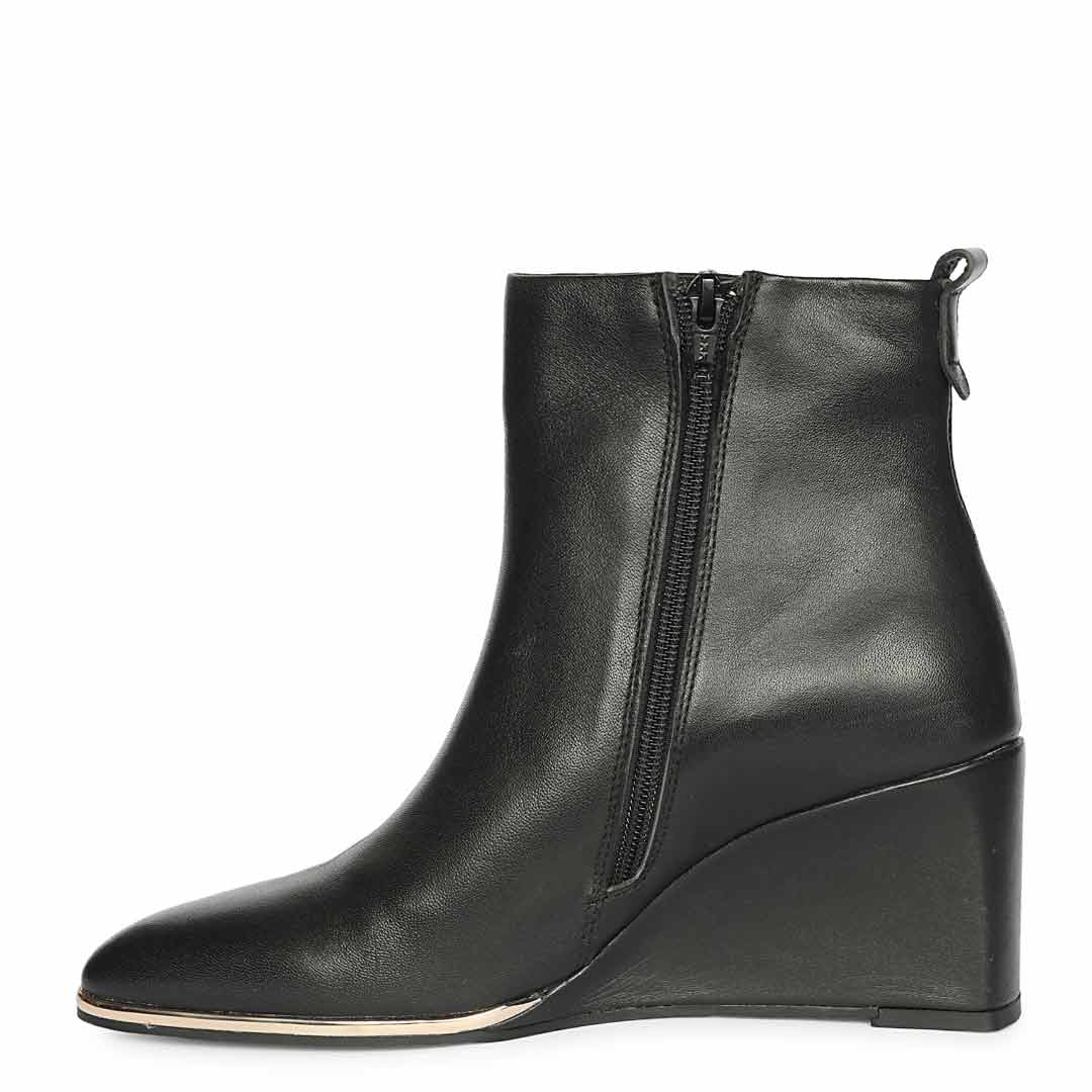 Saint Maelis Black Leather Wedge heel Ankle boots