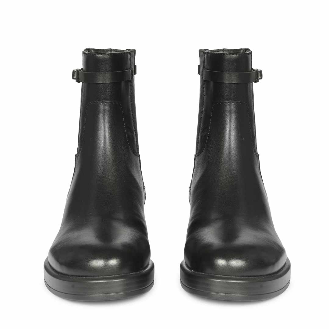 Saint Daisy Black Crust Leather High Ankle Boots