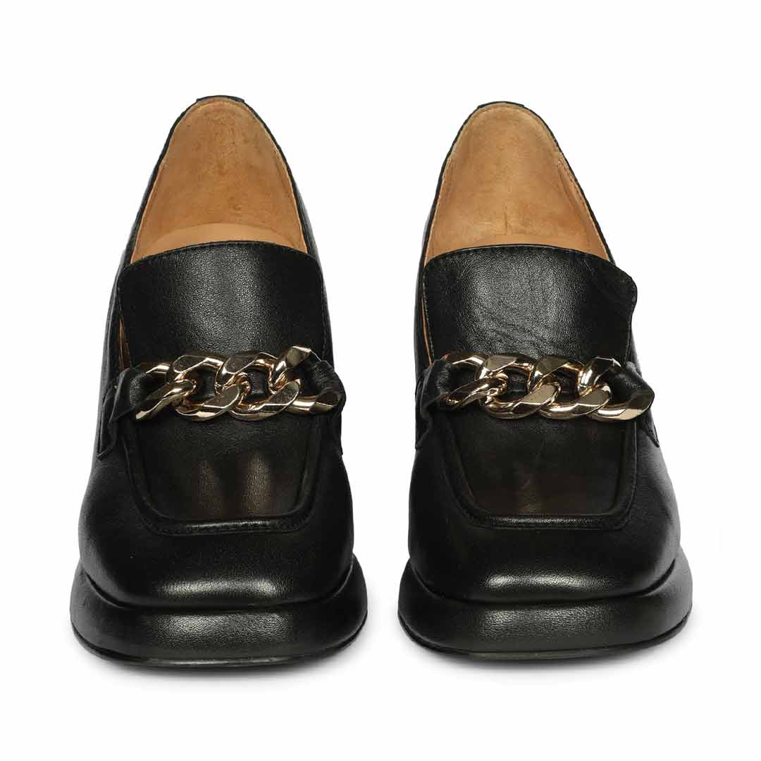 Saint Benoîte Black Leather Handcrafted Moccasins