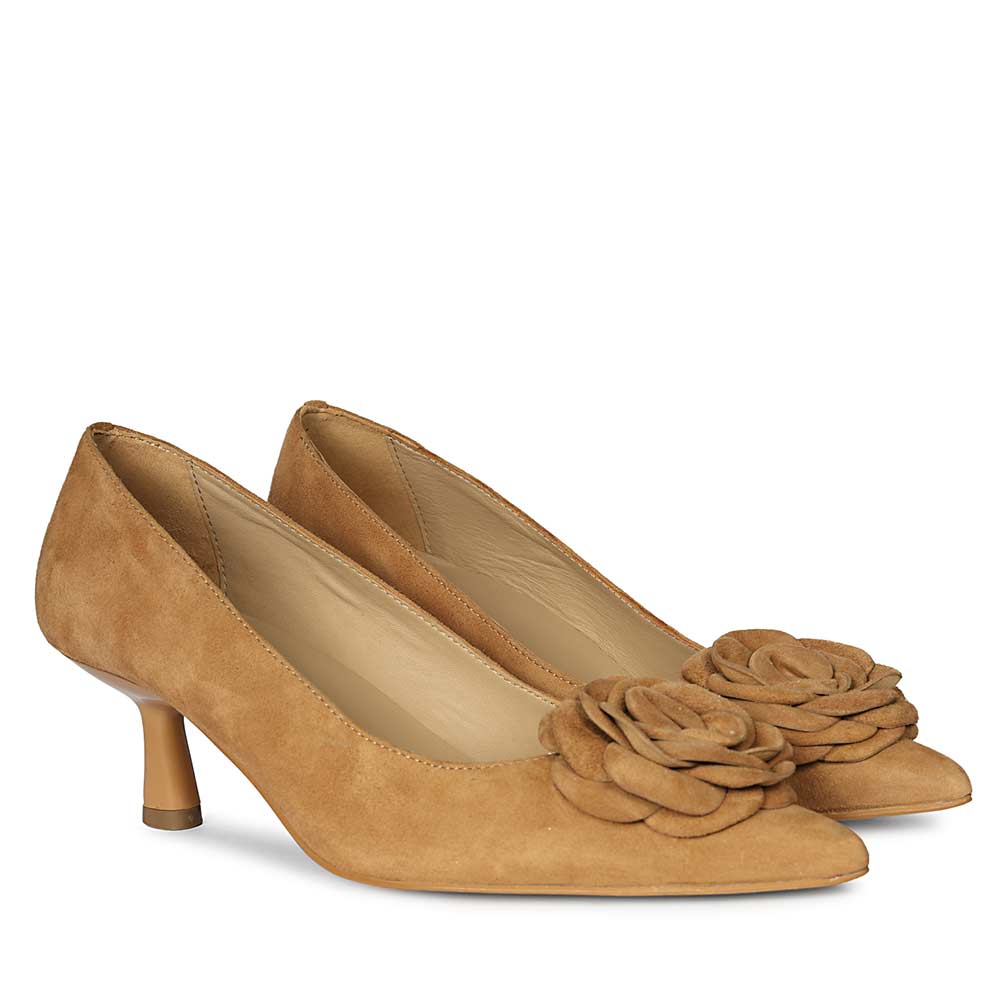 Saint Cora Tan Rose Embellished Leather Pumps