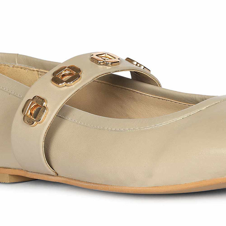 Saint Olwen Flower Eyelets Beige Leather Ballet Flats
