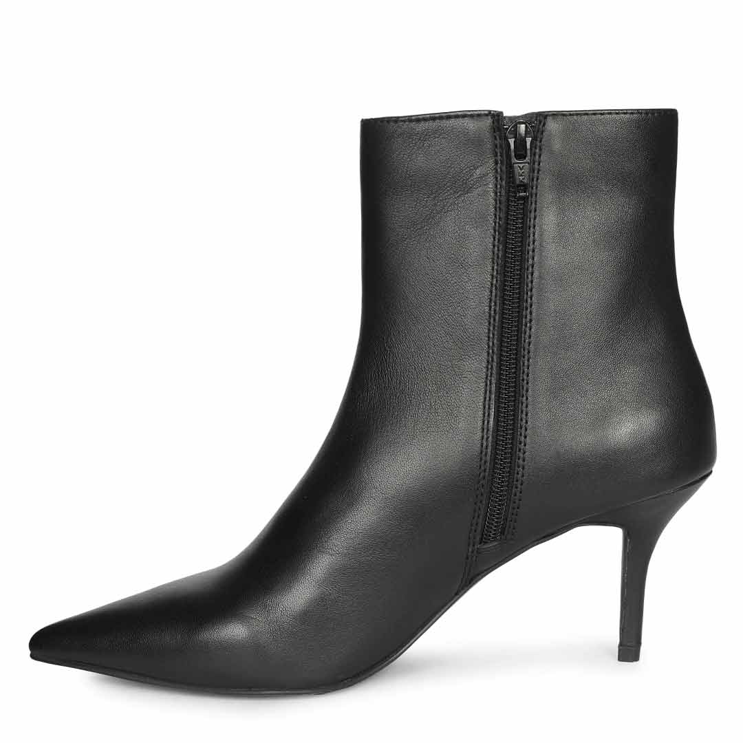 Saint Harriet Black Crinkle Patent Leather Kitten Heel Pointed Boots