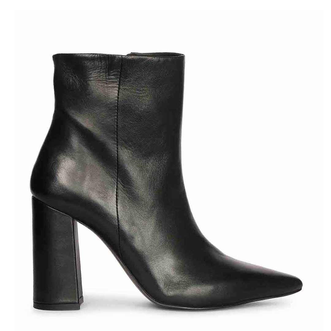 Saint Hana Handcrafted Black Leather Ankle Boots