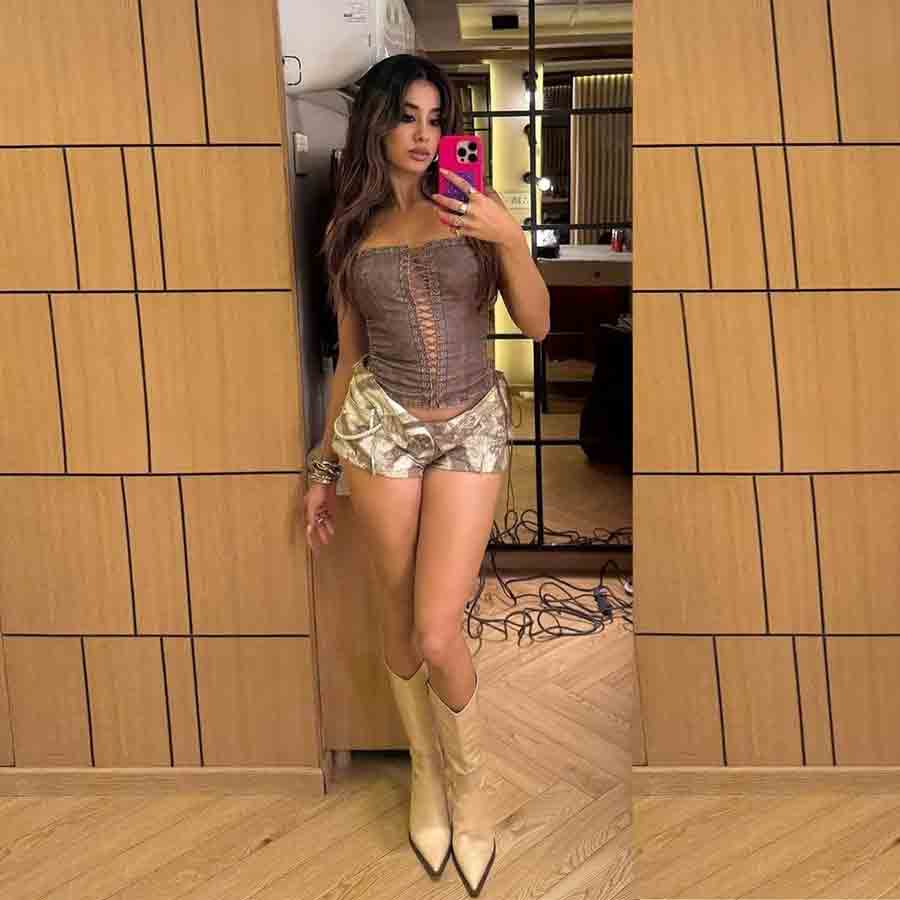 Saint Prune Natural Leather High shaft Cowboy Boots