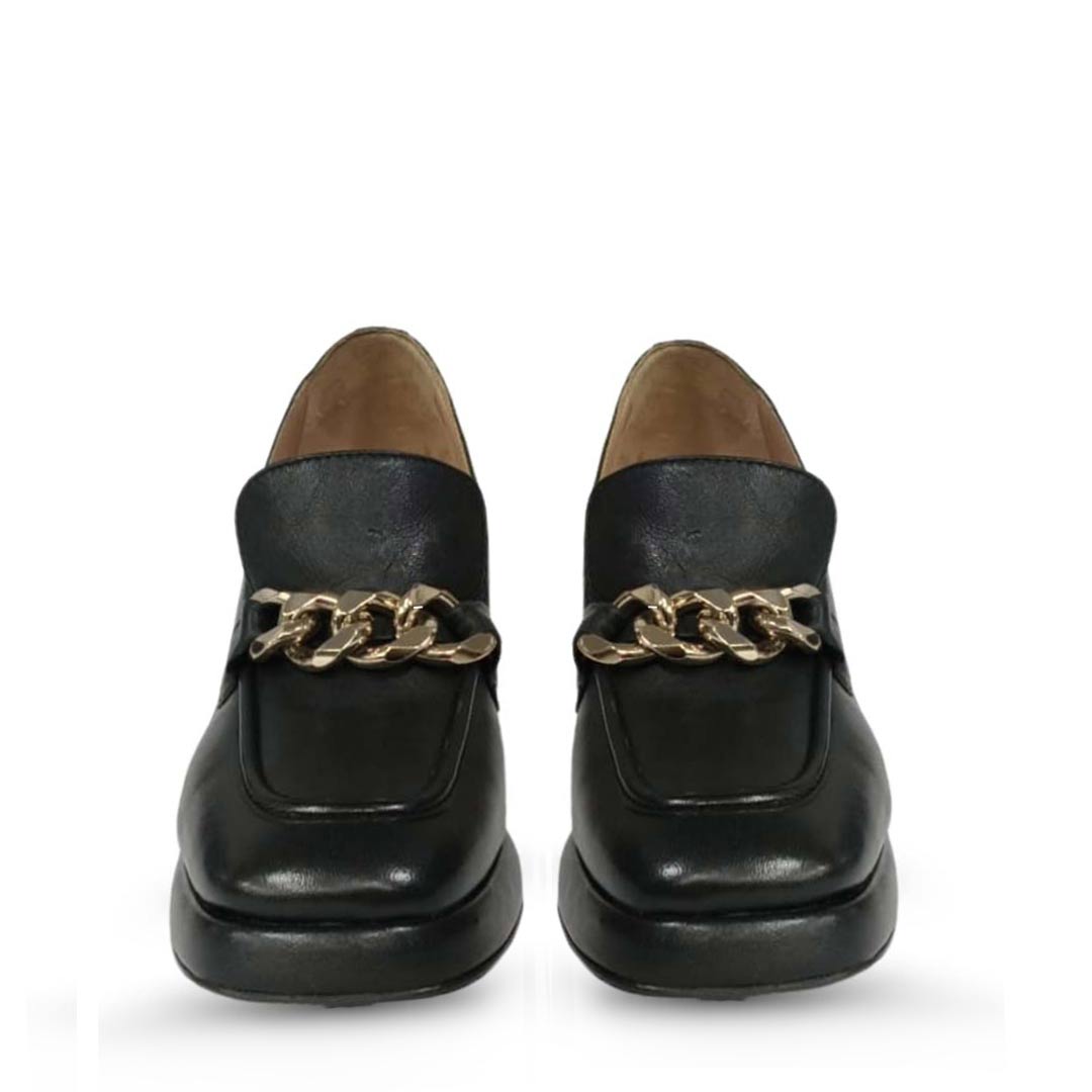 Saint Benoîte Black Leather Handcrafted Moccasins