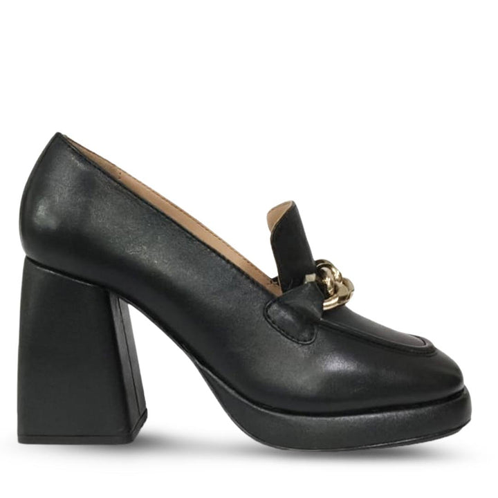 Saint Benoîte Black Leather Handcrafted Moccasins