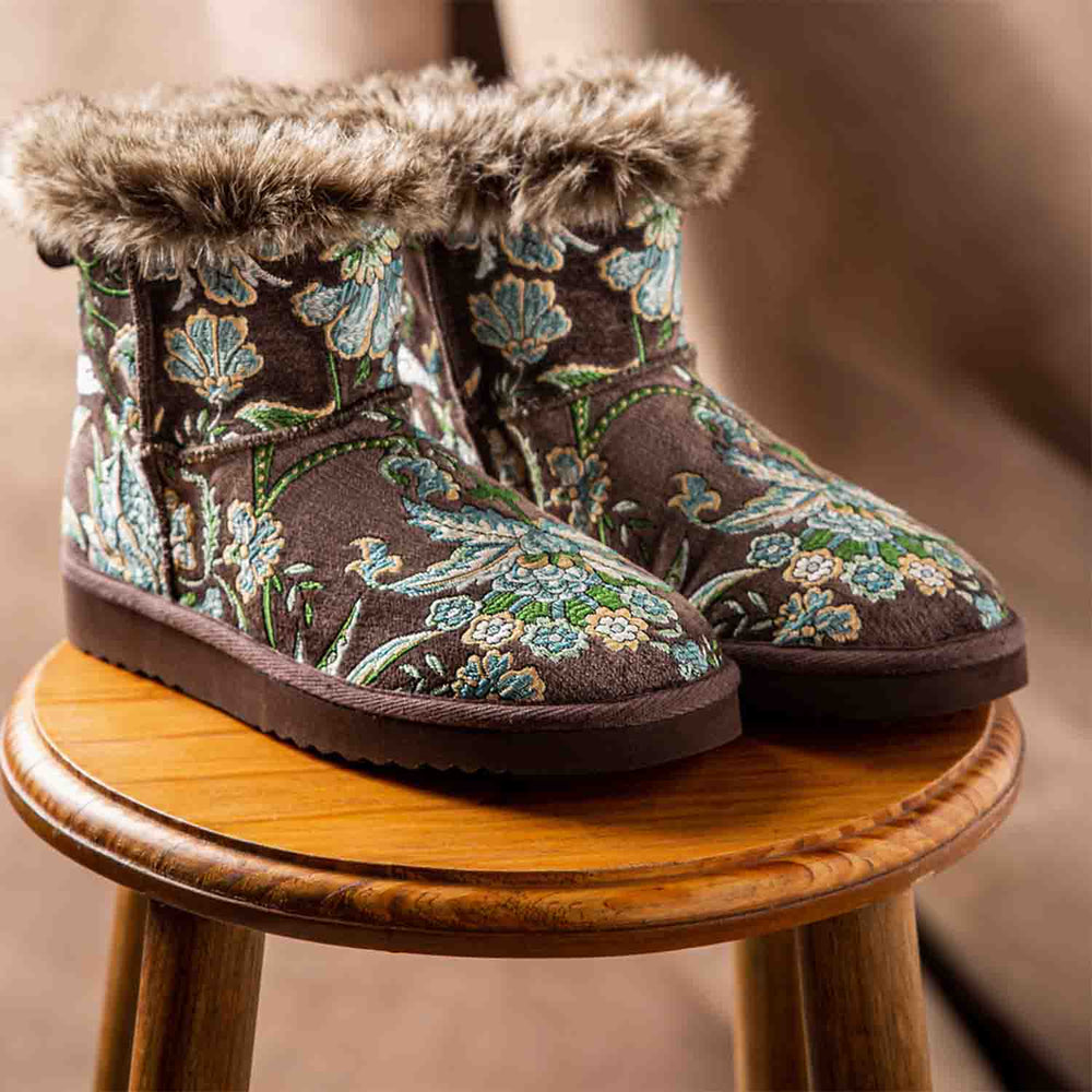 Saint Winifred Grey Floral Snug Boots: Elegant floral embroidery on soft grey fabric for stylish comfort