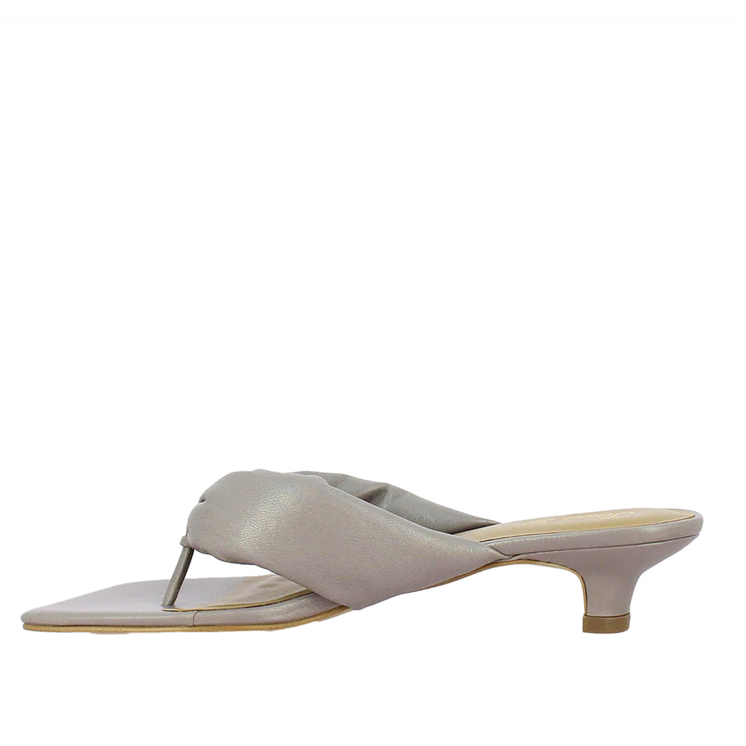 Saint Amorina Lavender Leather Low Heel Sandals