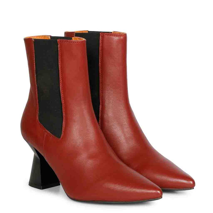 Saint Elliana Rust Leather Sculpted Heel Chelsea Boots