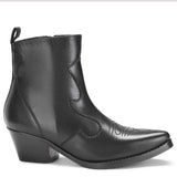 Saint Fausta Black Stitched Leather handcrafted Ankle Boots