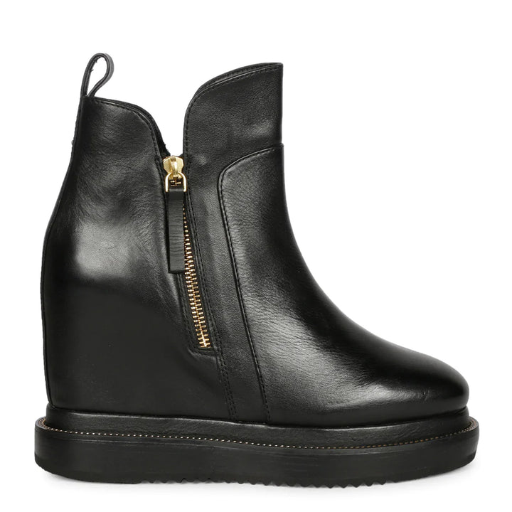 Black Leather Ankle Boots Featuring Stylish Wedge Heel Design
