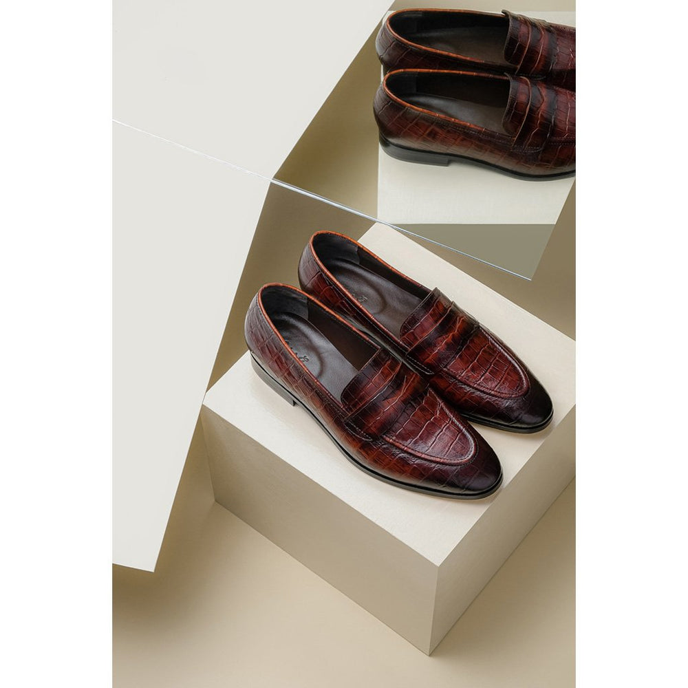 Saint Ansprand Brown Croco Embossed Leather Loafers With Set - SaintG India